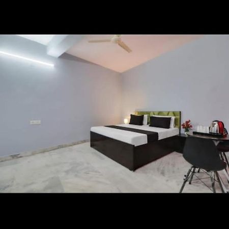Hotel Day Night Inn New Delhi Exterior photo